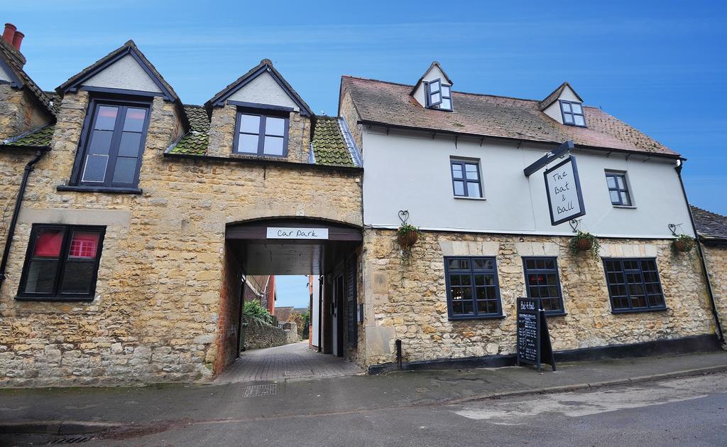 The Bat & Ball Cuddesdon Exterior photo